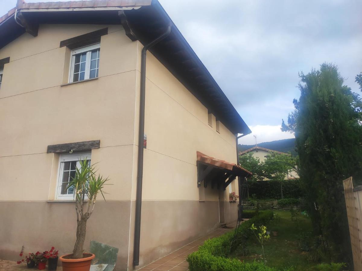 Vivienda El Olivo Con Piscina Privada Y Jardin. Villa Ayegui Kültér fotó