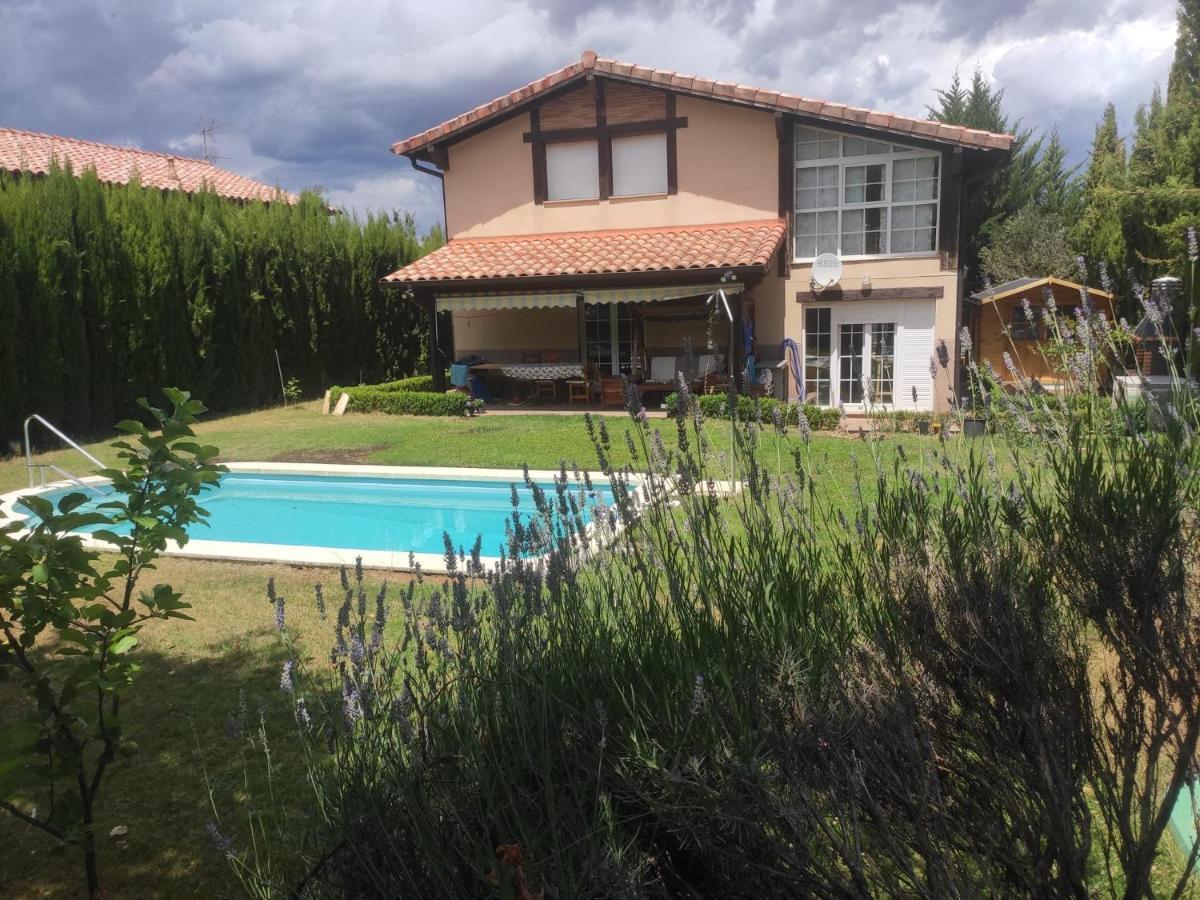 Vivienda El Olivo Con Piscina Privada Y Jardin. Villa Ayegui Kültér fotó