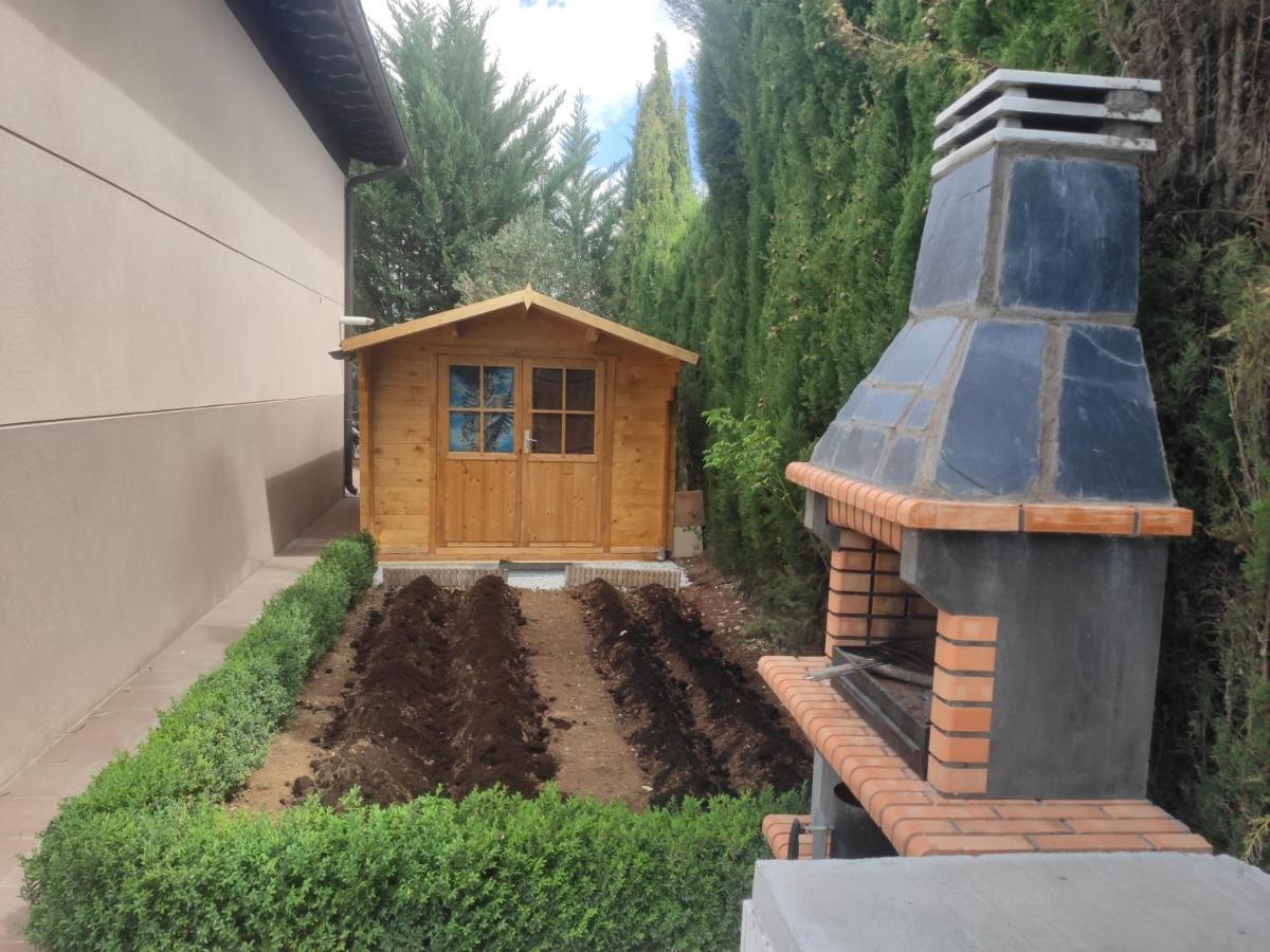 Vivienda El Olivo Con Piscina Privada Y Jardin. Villa Ayegui Kültér fotó